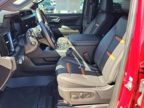 Used 2024 GMC Sierra 1500 AT4 w/ Technology Package image 12