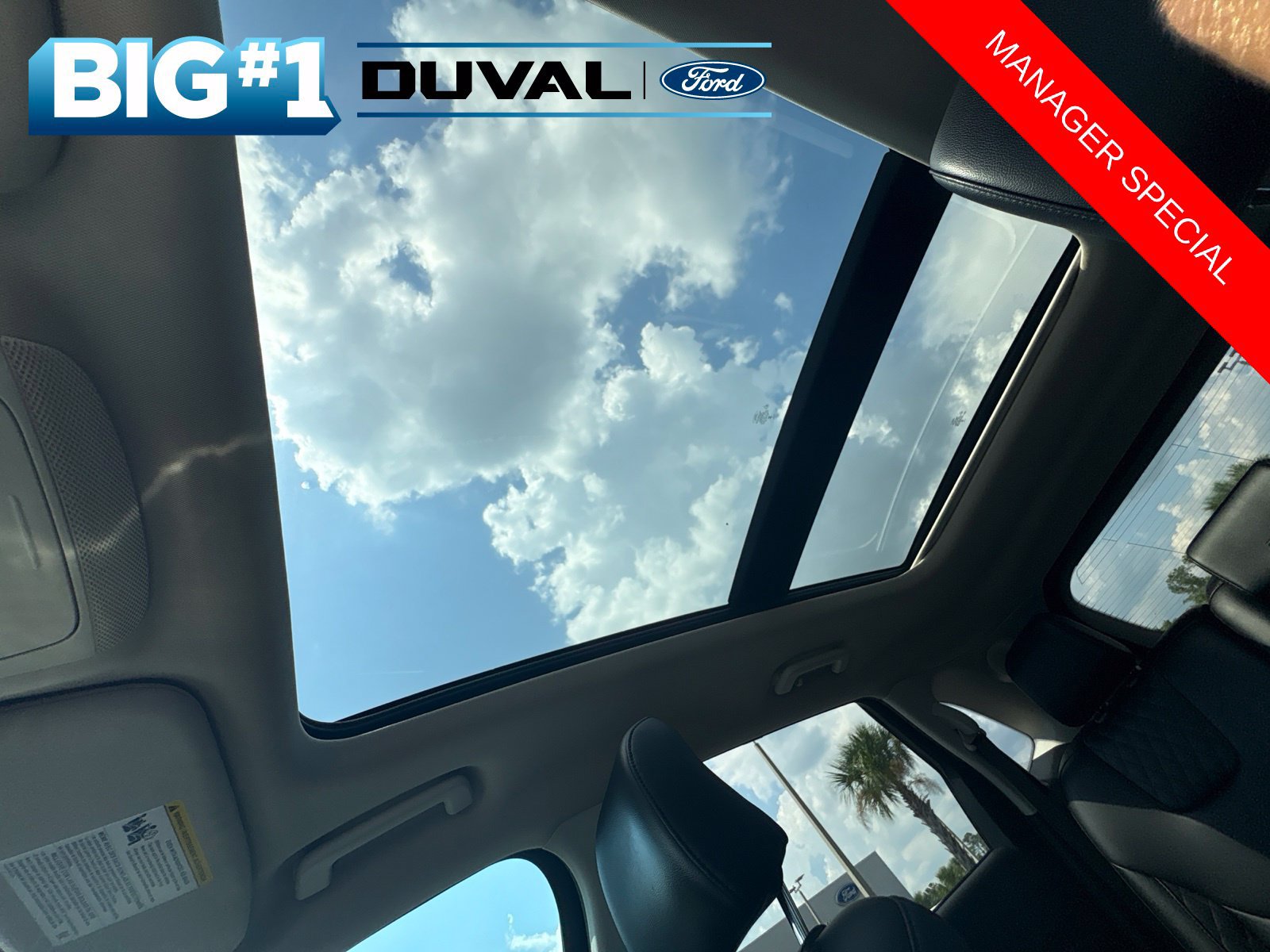 Used 2023 Ford Edge Titanium AWD/4WD image 7