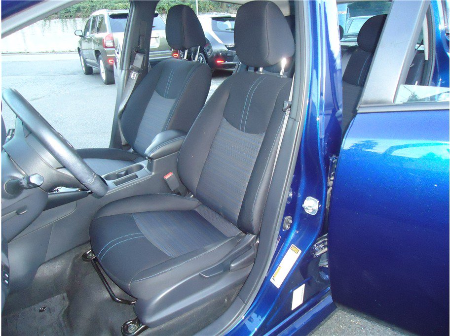 Used 2020 Nissan Leaf SV w/ SV All Weather Package FWD image 9