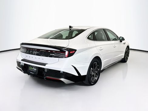 Used 2025 Hyundai Sonata SEL FWD image 9