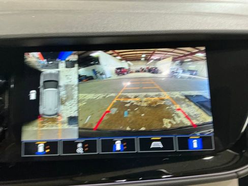 Certified 2022 Buick Envision Avenir w/ Technology Package II image 24