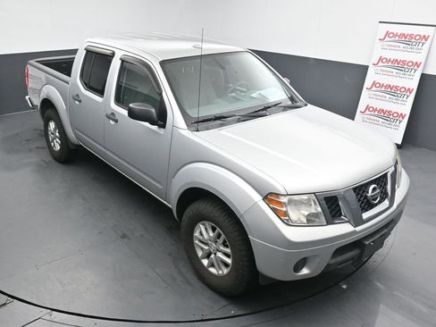 Used 2017 Nissan Frontier SV image 10