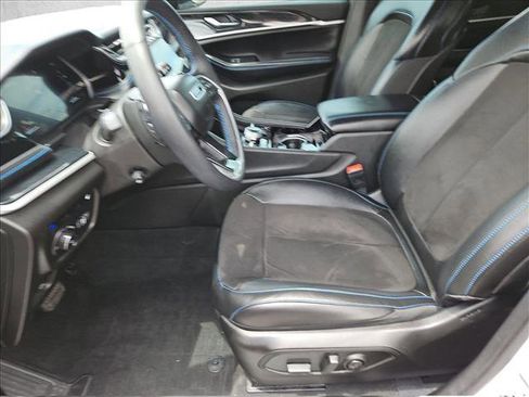 Used 2023 Jeep Grand Cherokee Trailhawk w/ Advanced Protech Group II AWD/4WD image 23