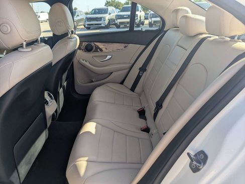 Used 2019 Mercedes-Benz C 300 Sedan image 15