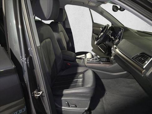 Used 2021 Audi Q5 Premium Plus w/ Premium Plus Package image 10