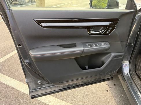 Used 2025 Honda CR-V Sport Touring image 11