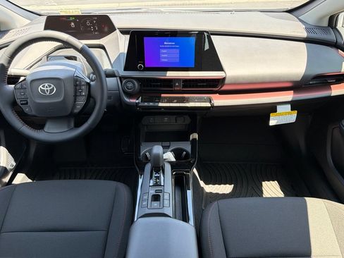 New 2026 Toyota Prius Plug-In Hybrid FWD image 30