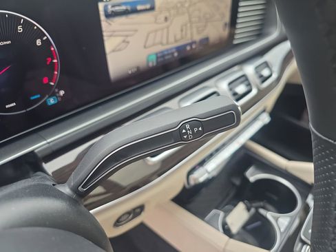 New 2026 Mercedes-Benz GLS 450 4MATIC image 24