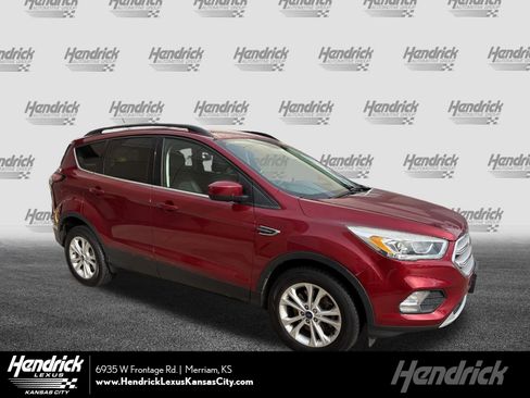 Used 2018 Ford Escape SEL image 1