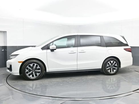 New 2026 Honda Odyssey EX-L image 6