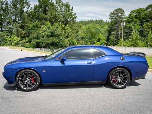 Used 2020 Dodge Challenger R/T Scat Pack RWD image 5