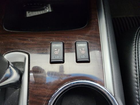 Used 2015 Nissan Pathfinder SL w/ SL Tech Package AWD/4WD image 26