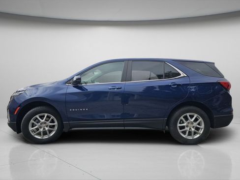 Used 2023 Chevrolet Equinox LT w/ Driver Convenience Package image 5