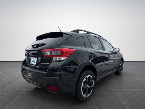 Used 2022 Subaru Crosstrek 2.0i image 6
