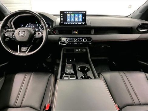 Used 2024 Honda Pilot TrailSport image 19