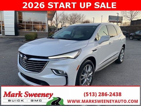 Used 2022 Buick Enclave Essence w/ Experience Buick Package image 2