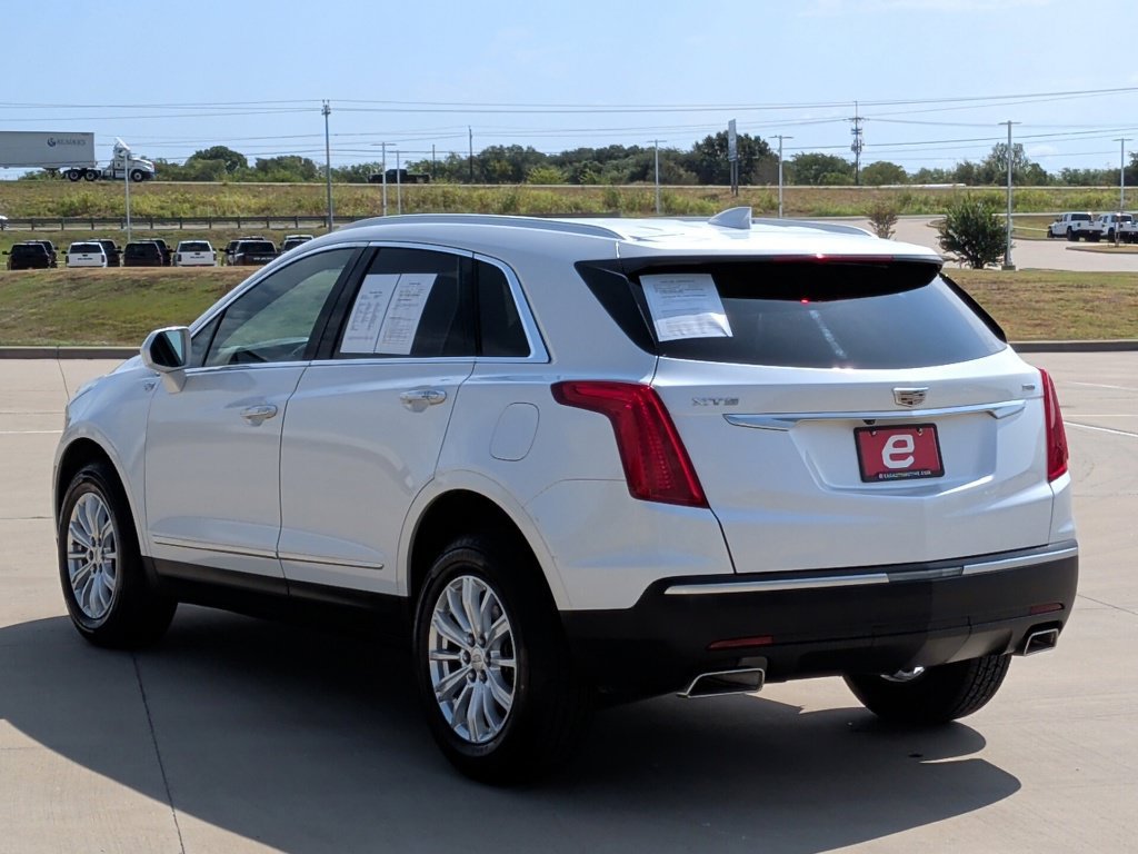 Used 2019 Cadillac XT5 FWD image 6