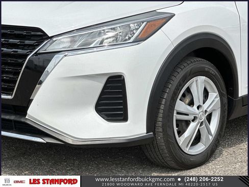 Used 2023 Nissan Kicks S FWD image 9
