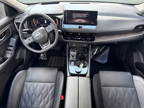 Used 2026 Nissan Rogue Platinum w/ Platinum Premium Package AWD/4WD image 14