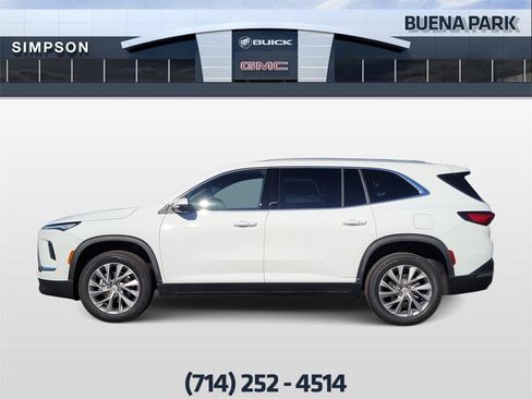 Used 2026 Buick Enclave Preferred image 5