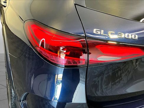 Used 2023 Mercedes-Benz GLC 300 4MATIC image 28