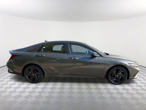 New 2026 Hyundai Elantra SEL Sport FWD image 4