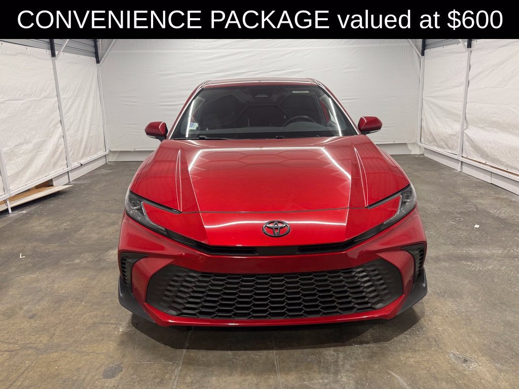 Used 2025 Toyota Camry SE w/ Convenience Package FWD image 2