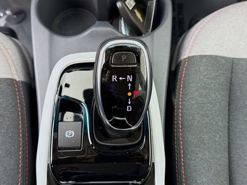 Used 2020 Chevrolet Bolt LT image 16