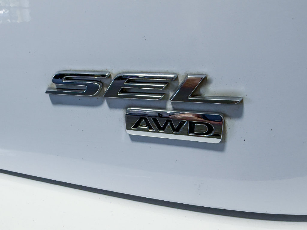 Used 2017 Ford Edge SEL w/ Equipment Group 201A AWD/4WD image 11