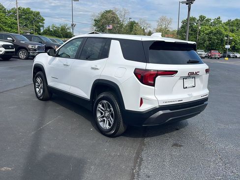 Used 2025 GMC Terrain Elevation AWD/4WD image 3