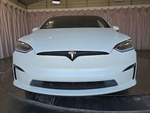 Used 2022 Tesla Model X Plaid AWD/4WD image 11