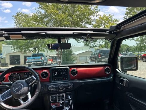 Used 2020 Jeep Wrangler Unlimited Rubicon AWD/4WD image 18