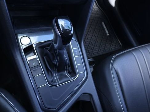 Certified 2024 Volkswagen Tiguan SE image 26