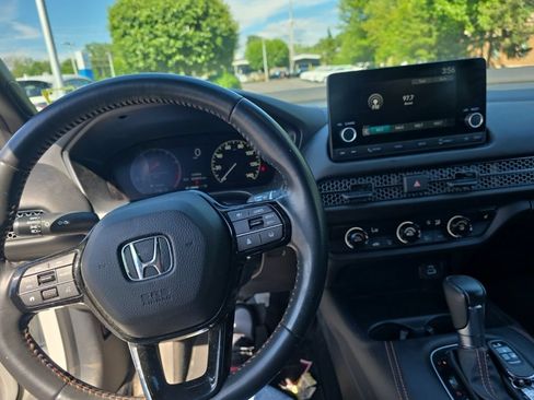 Used 2024 Honda HR-V Sport image 19