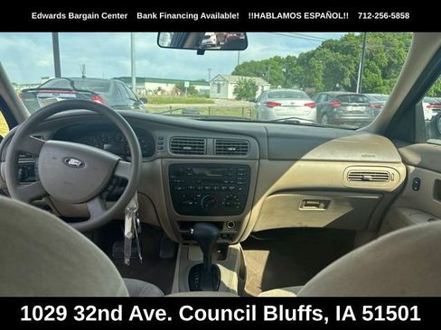 Used 2004 Ford Taurus SES FWD image 9