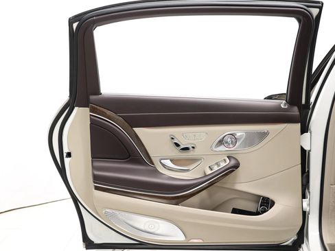 Used 2016 Mercedes-Benz Maybach S 600 image 58