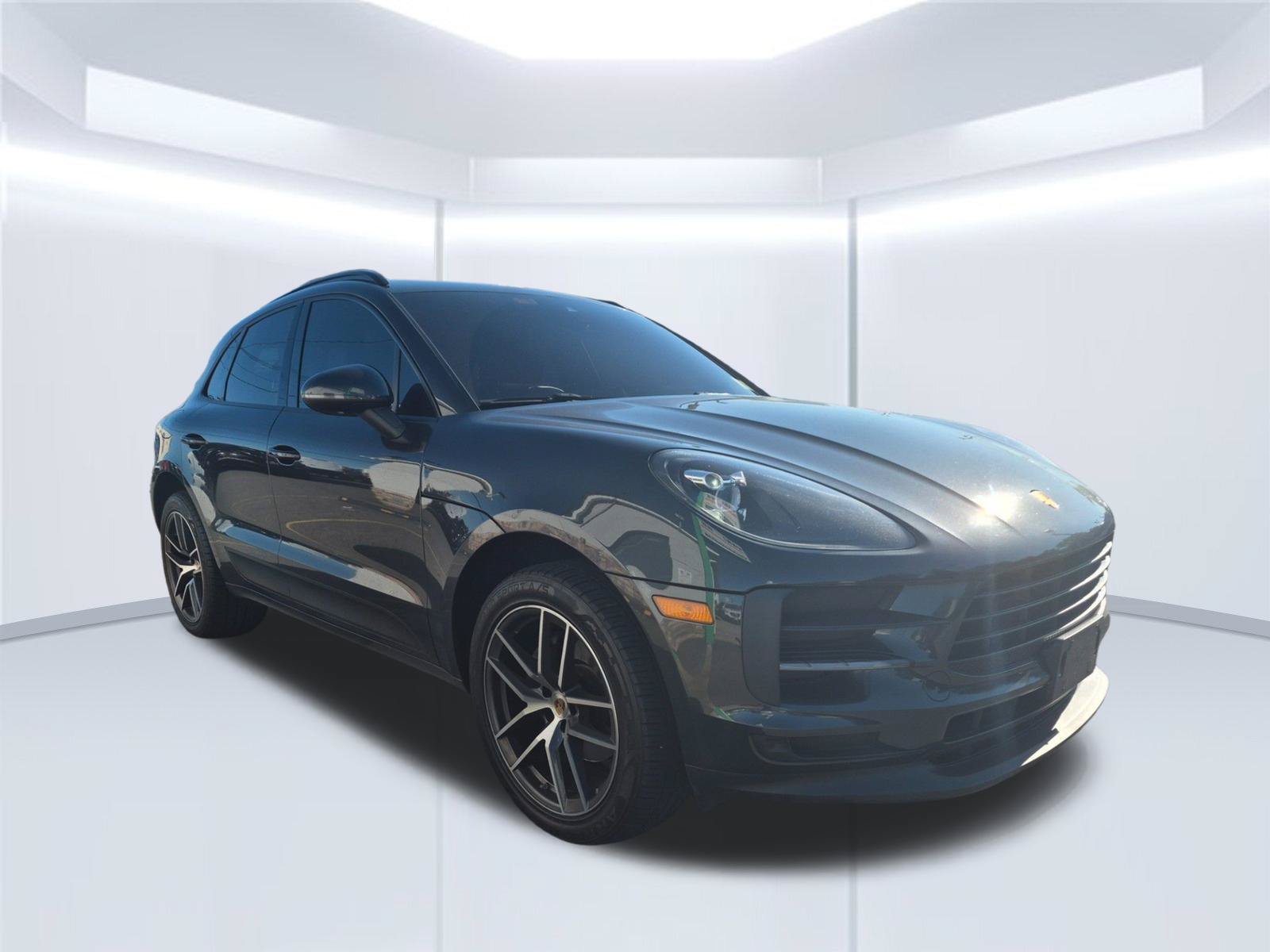 Used 2019 Porsche Macan AWD/4WD image 2