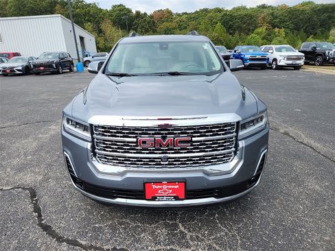 Used 2020 GMC Acadia Denali w/ Denali Ultimate Package image 3