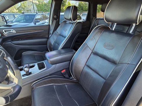 Used 2015 Jeep Grand Cherokee Overland image 25