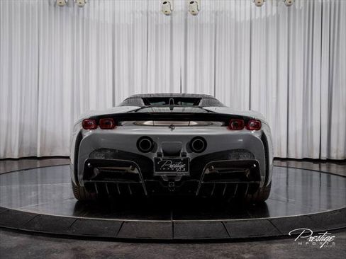 Used 2022 Ferrari SF90 Spider AWD/4WD image 18
