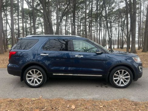 Used 2016 Ford Explorer Limited w/ Equipment Group 301A image 5