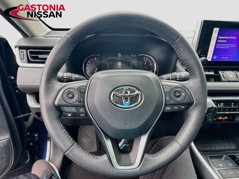 Used 2023 Toyota RAV4 XLE Premium FWD image 14