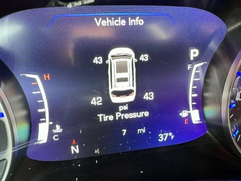 New 2026 Chrysler Pacifica Select w/ S Appearance Package image 15