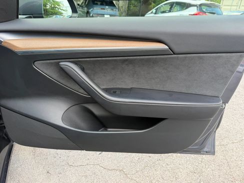 Used 2023 Tesla Model 3 Standard Range RWD image 29