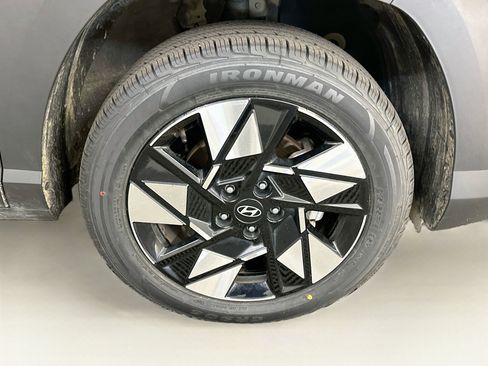 Used 2025 Hyundai Kona SEL AWD/4WD image 11