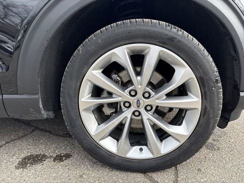 Certified 2023 Ford Explorer Platinum w/ Technology Package image 64