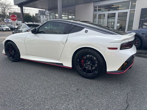 Used 2025 Nissan Z NISMO w/ Floor Mat Package image 11
