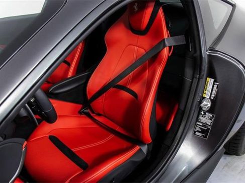 Certified 2024 Ferrari Roma image 6