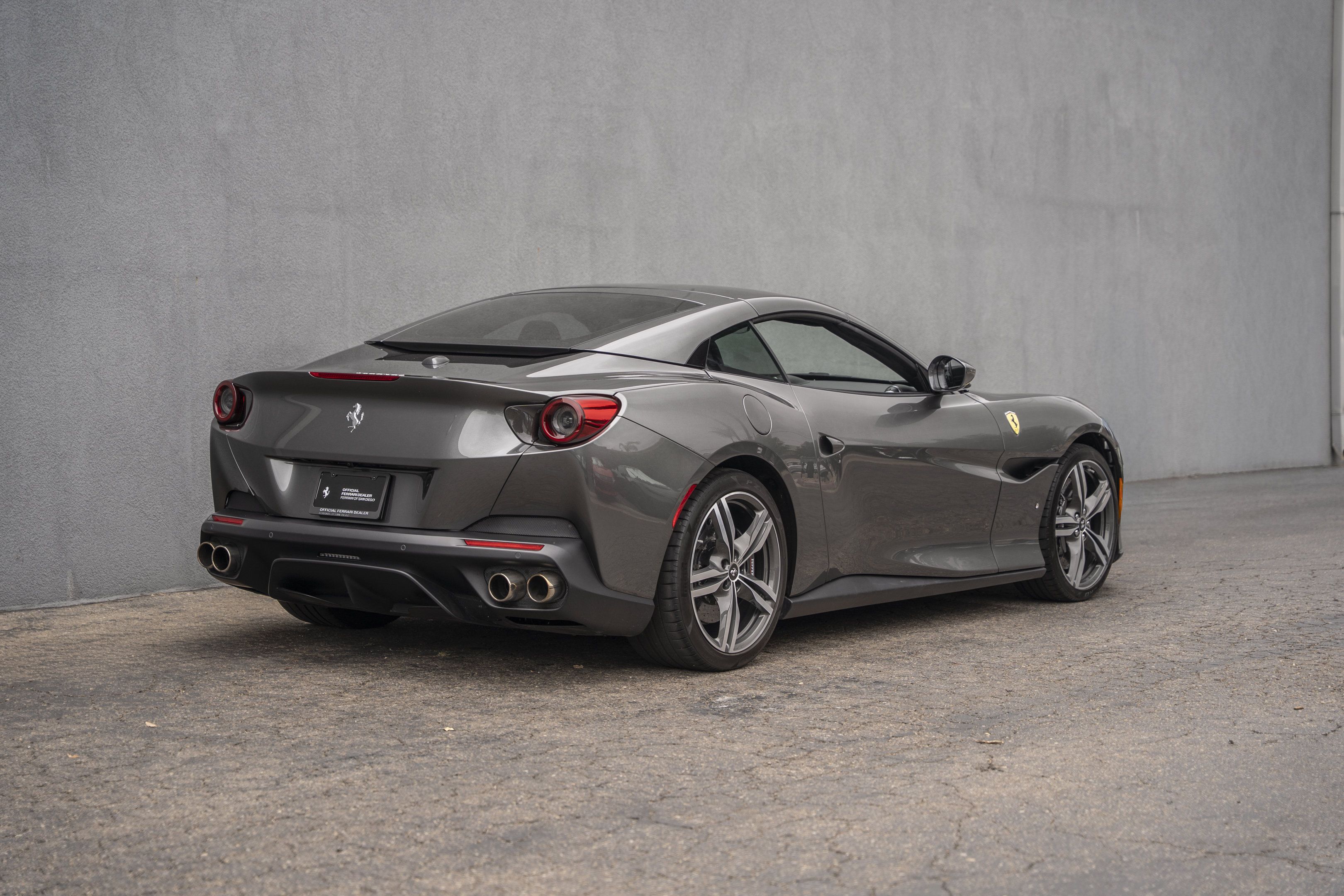 Used 2020 Ferrari Portofino RWD image 9