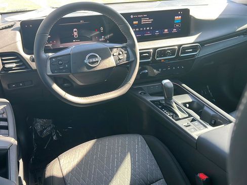 New 2026 Nissan Sentra SV w/ SV Convenience Package FWD image 18